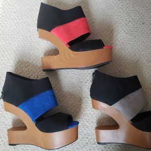 NIB Unique Royal Blue and Black Cutout Wedges
